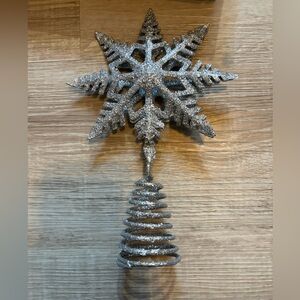 ❤️FREE❤️ LIKE NEW! Silver Glitter Star Tree Topper